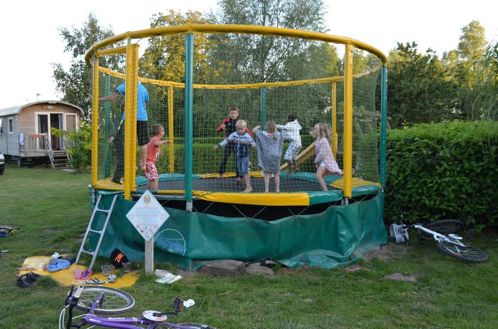Camping De La Mottelette Forest-Montiers Exterior photo